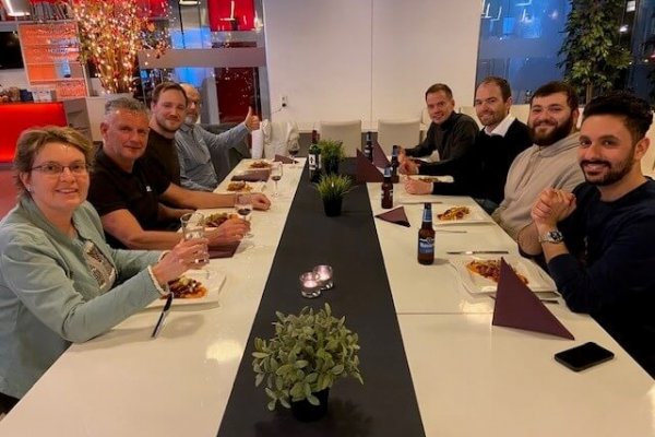 1 diner